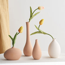 Load image into Gallery viewer, Simple Decorative Ceramic Vase
