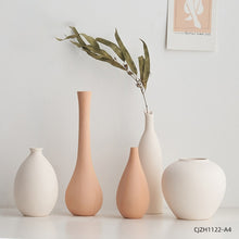 Load image into Gallery viewer, Simple Decorative Ceramic Vase
