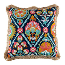 Load image into Gallery viewer, Vintage Bohemian Style Tufted Lumbar Pillow Case
