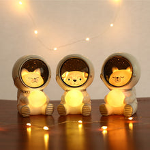 Load image into Gallery viewer, Creative Super Cute Galaxy Pet Astronaut Light
